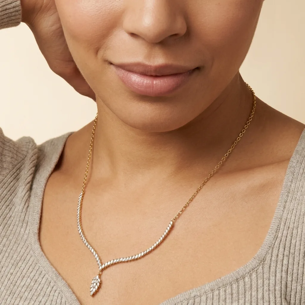 Necklace view 3
