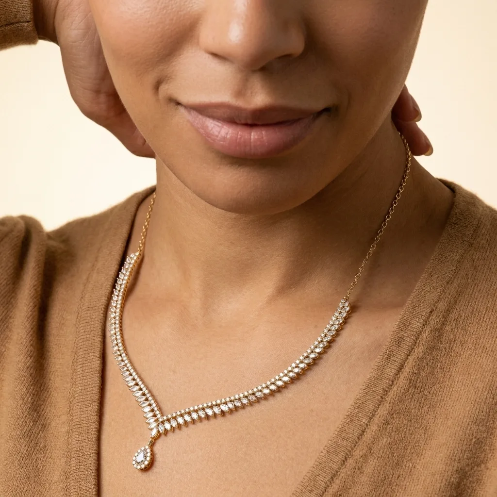 Necklace view 3