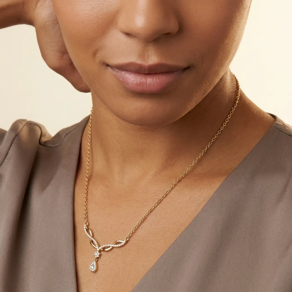 Necklace view 3