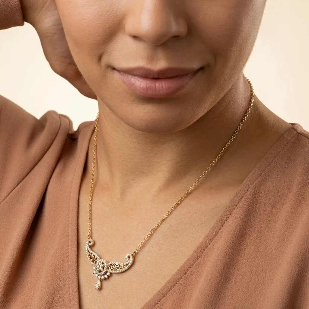 Necklace view 3